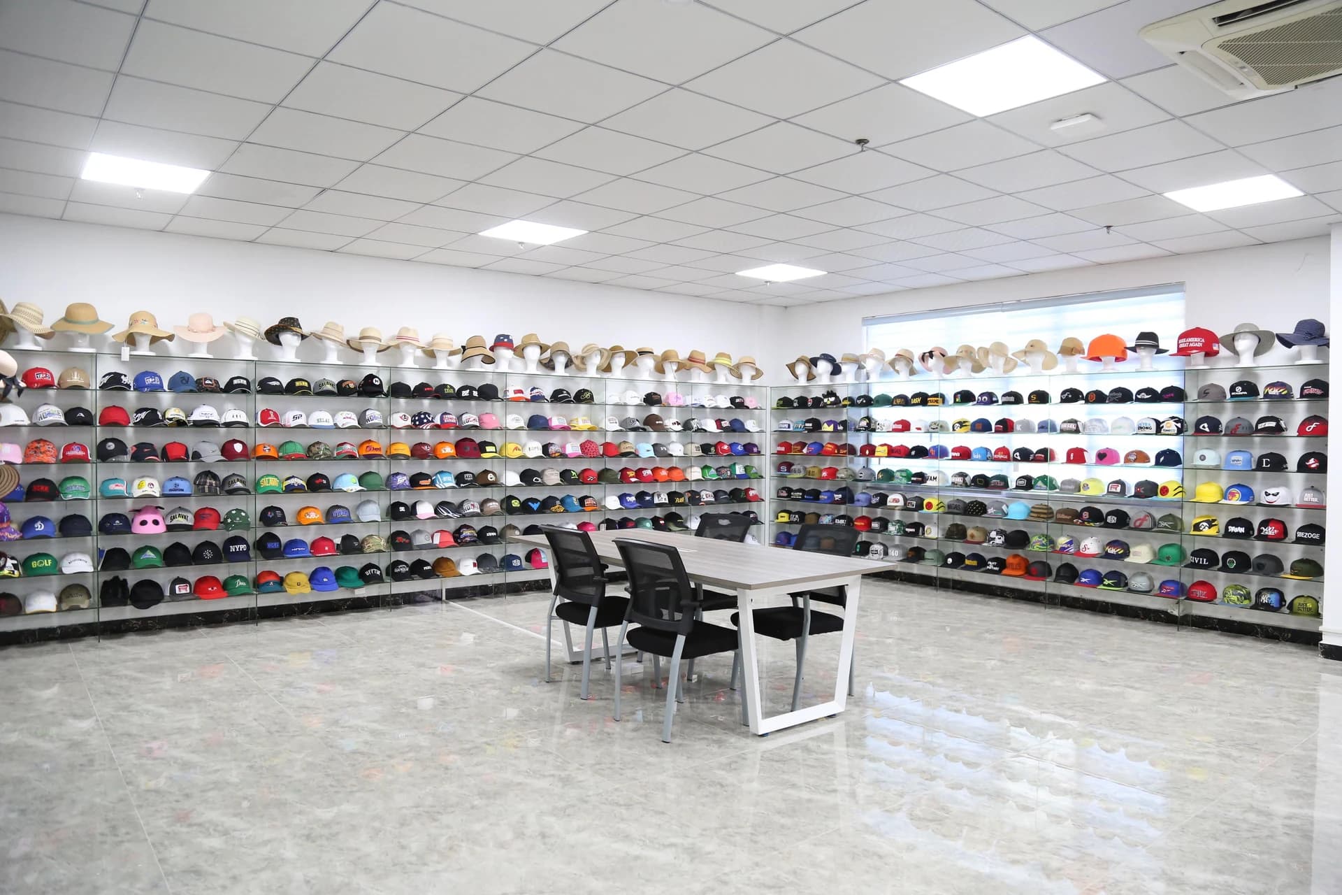 Hat samples in FORMBRIM’s factory sample library